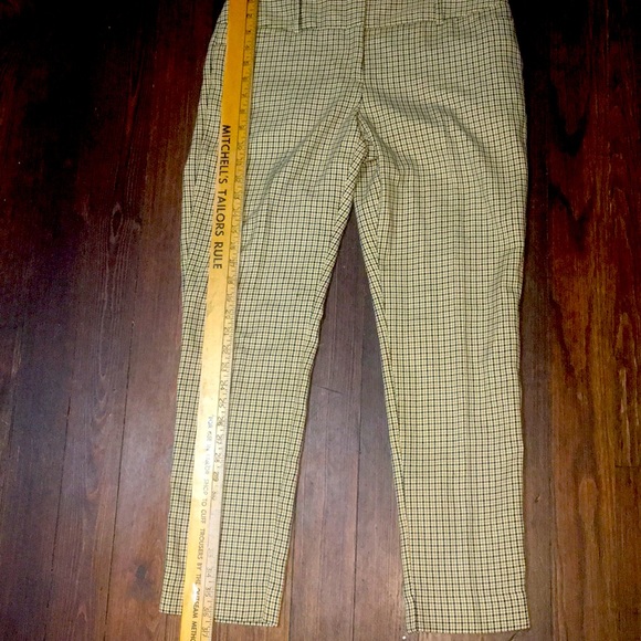 Capri pants - Picture 1 of 10